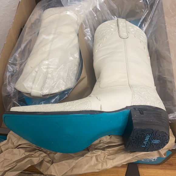 NEW IN BOX: Ivory “Jeni Lace” by Lane Boots size 7 - Picture 17 of 17